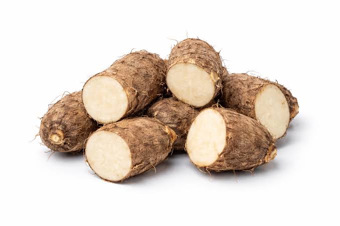 Fresh cassava roots prepared for agricultural processing